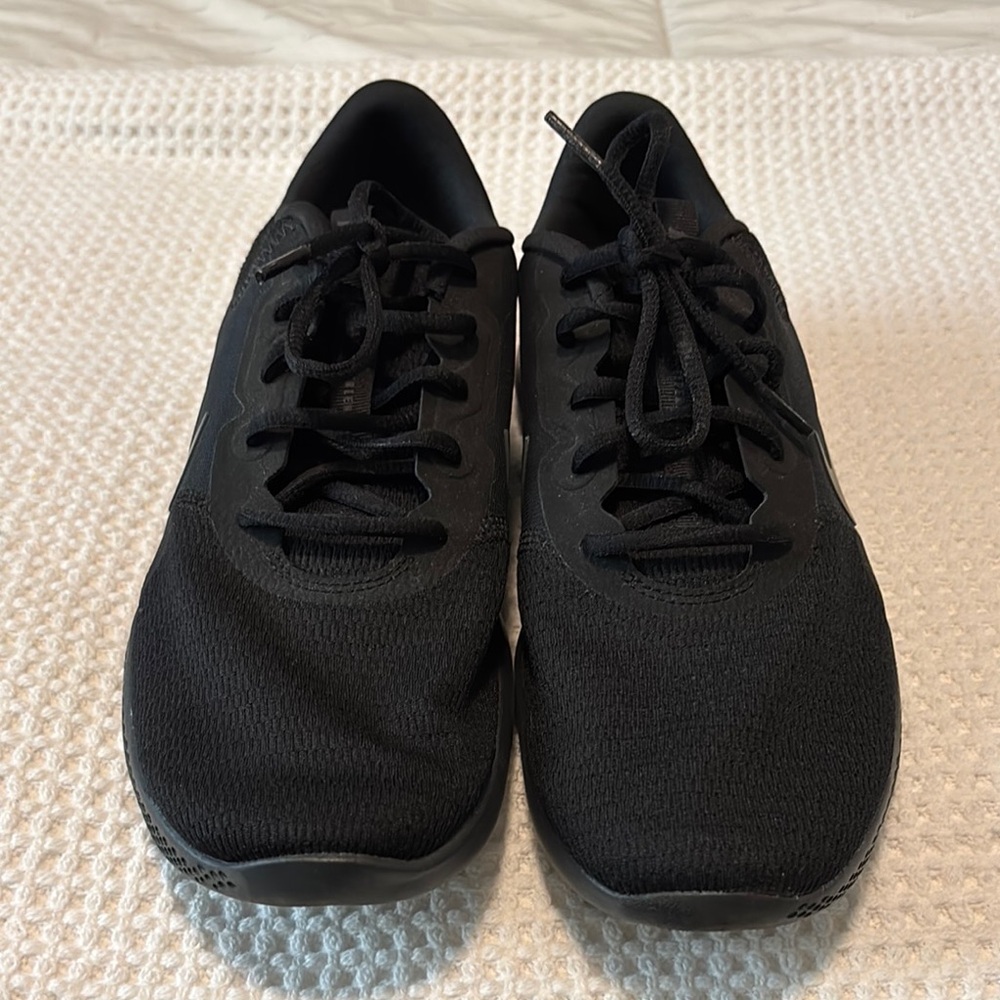 Nike Flex Experience 8.5 Men’s Black Athletic Sneakers EUC